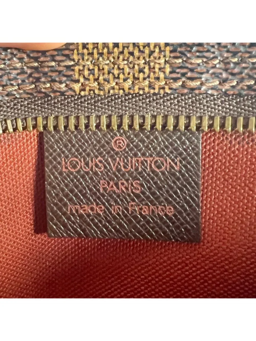 AUTHENTIC LOUIS VUITTON DAMIER POCHETTE HANDBAG